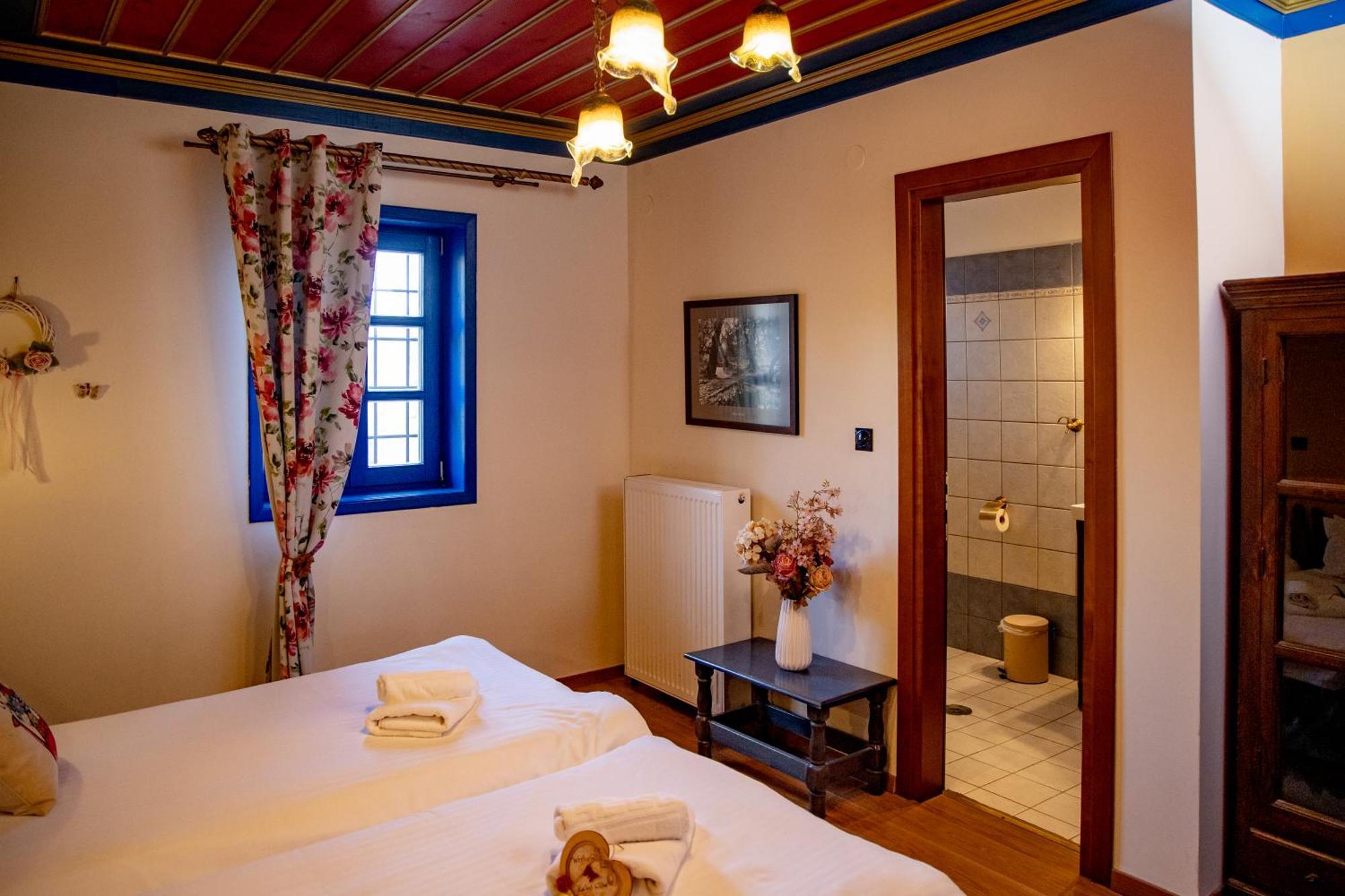 Arktouros Hotel Monodendri Exterior photo